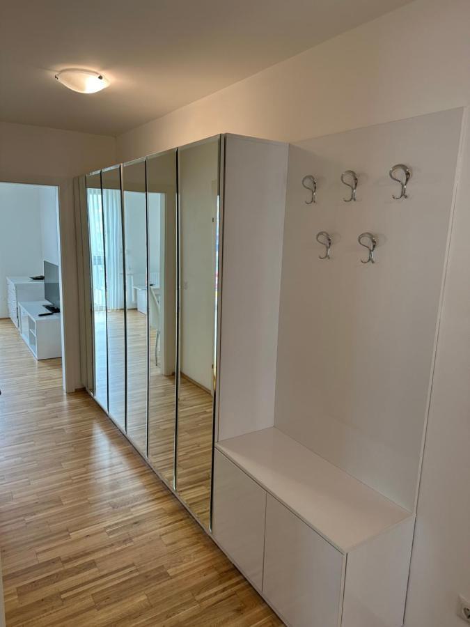 Hauptbahnhof Ferienwohnung Am Park 维也纳 外观 照片